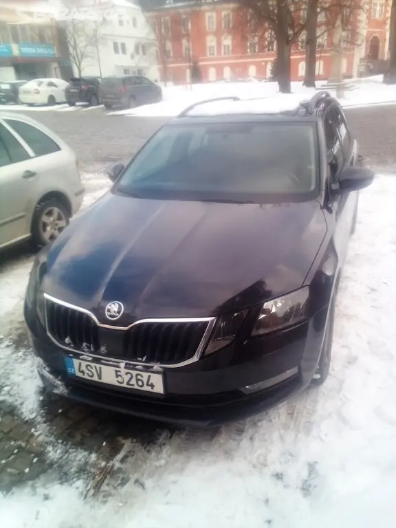 Škoda Octavia Combi 1.6 i, odečet DPH, nová Stk